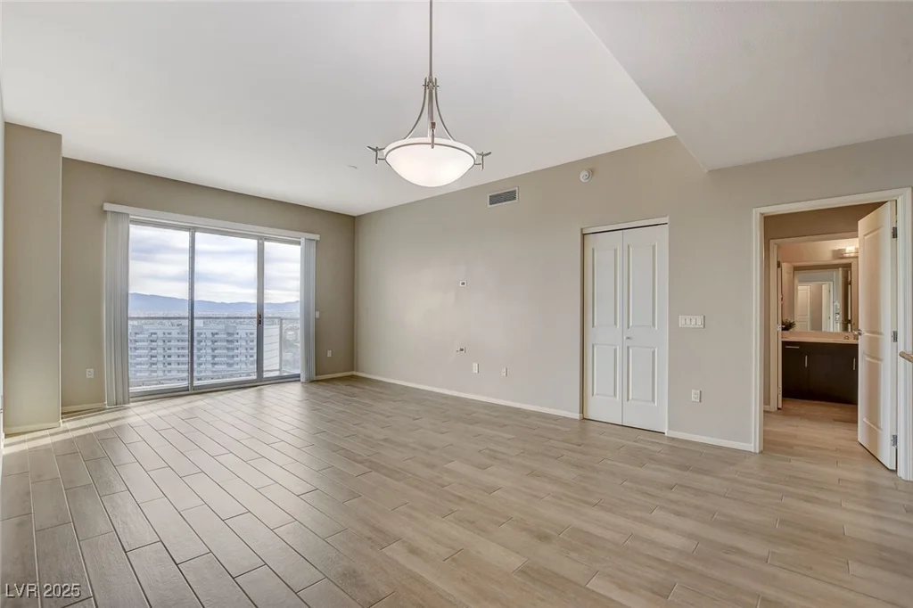8255 Las Vegas, Las Vegas, NV 89123