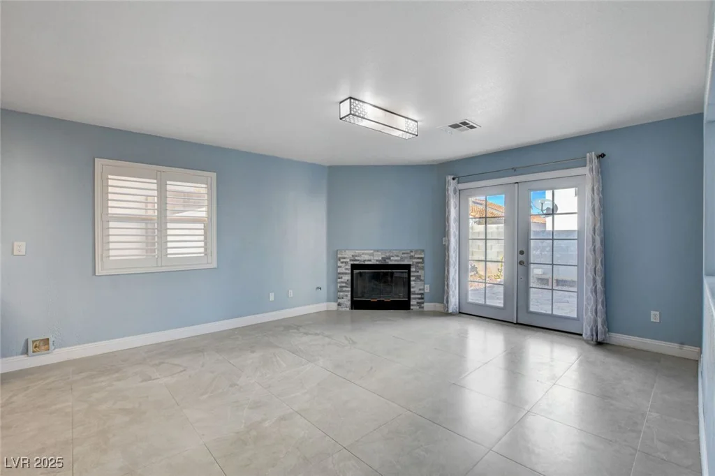 8214 Mt Brodie, Las Vegas, NV 89145