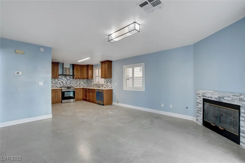 8214 Mt Brodie, Las Vegas, NV 89145