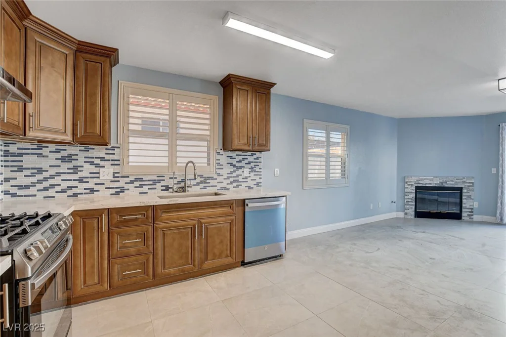 8214 Mt Brodie, Las Vegas, NV 89145