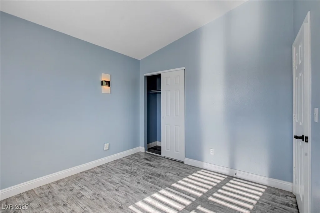 8214 Mt Brodie, Las Vegas, NV 89145