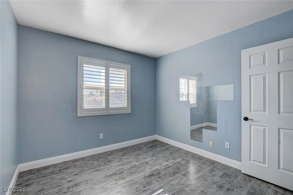 8214 Mt Brodie, Las Vegas, NV 89145