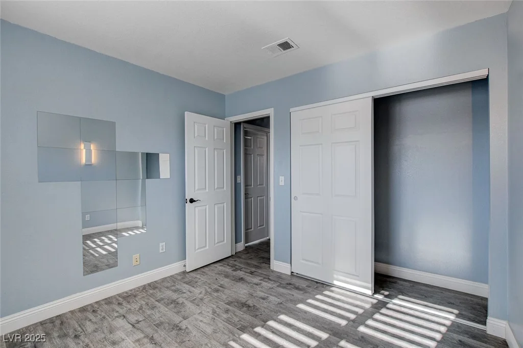 8214 Mt Brodie, Las Vegas, NV 89145
