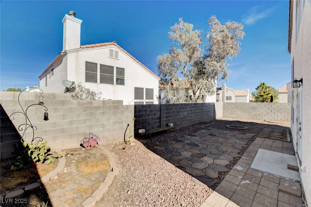 8214 Mt Brodie, Las Vegas, NV 89145