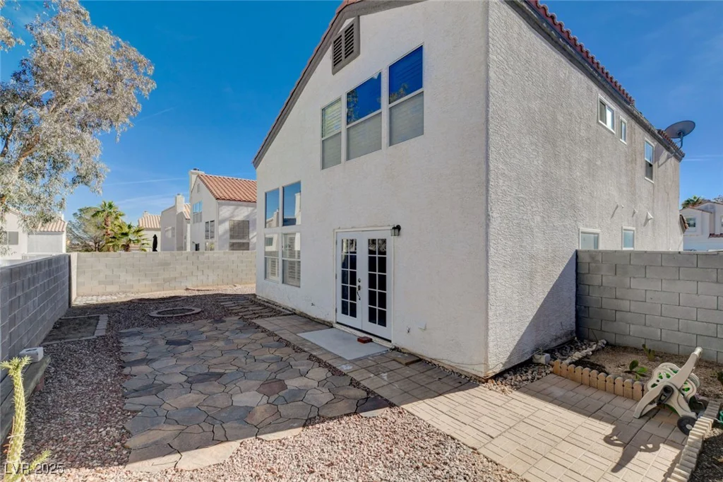 8214 Mt Brodie, Las Vegas, NV 89145