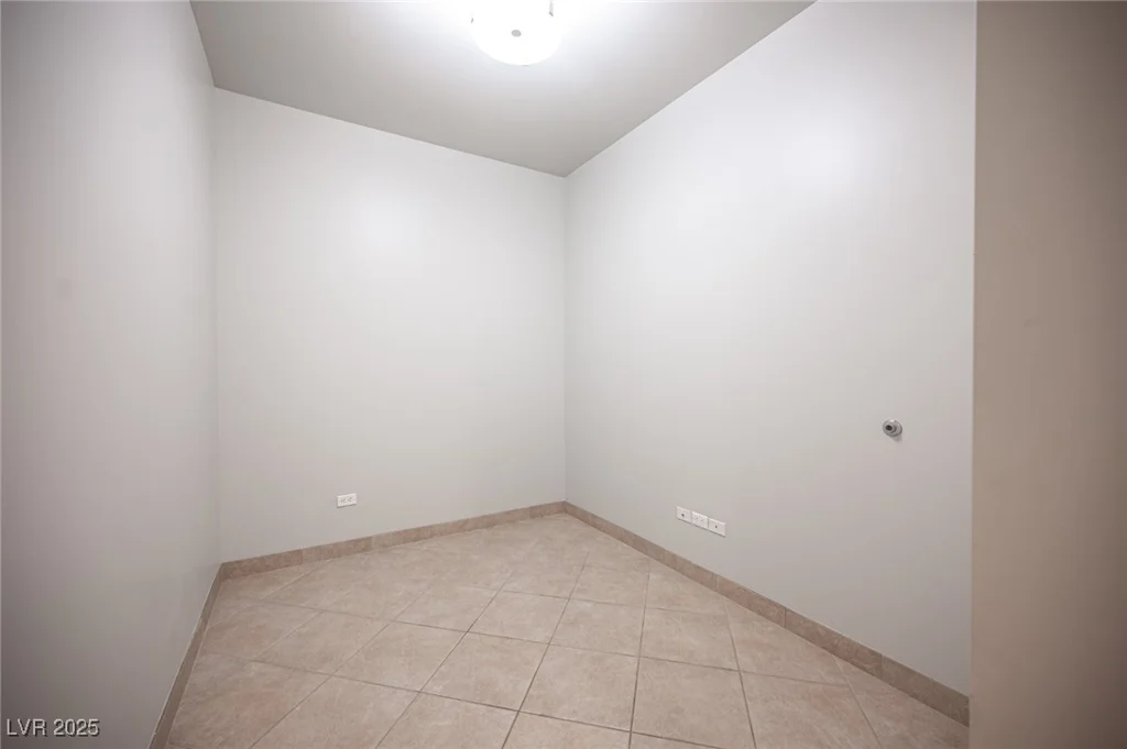 200 Sahara, Las Vegas, NV 89102