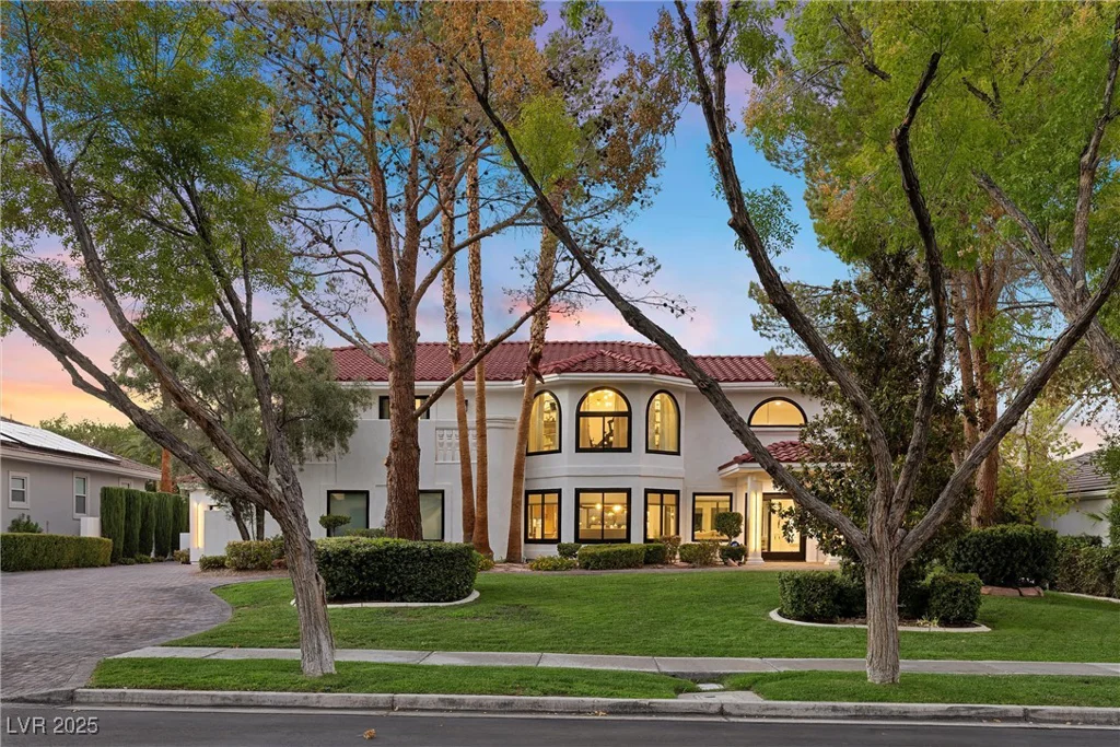 2225 Versailles, Henderson, NV 89074