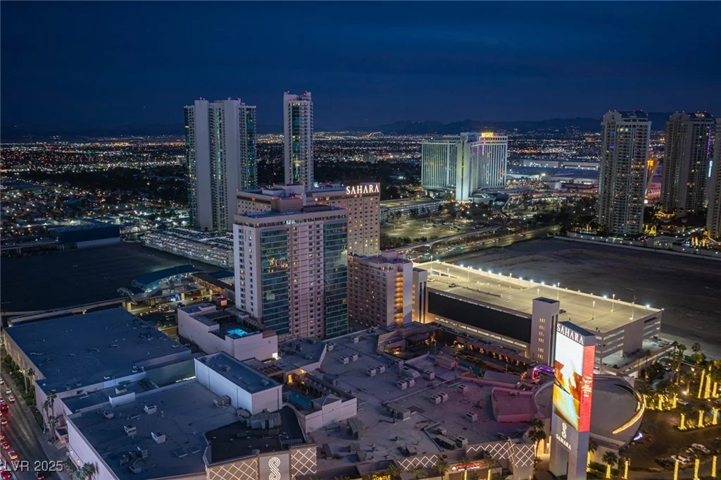 200 Sahara, Las Vegas, NV 89102
