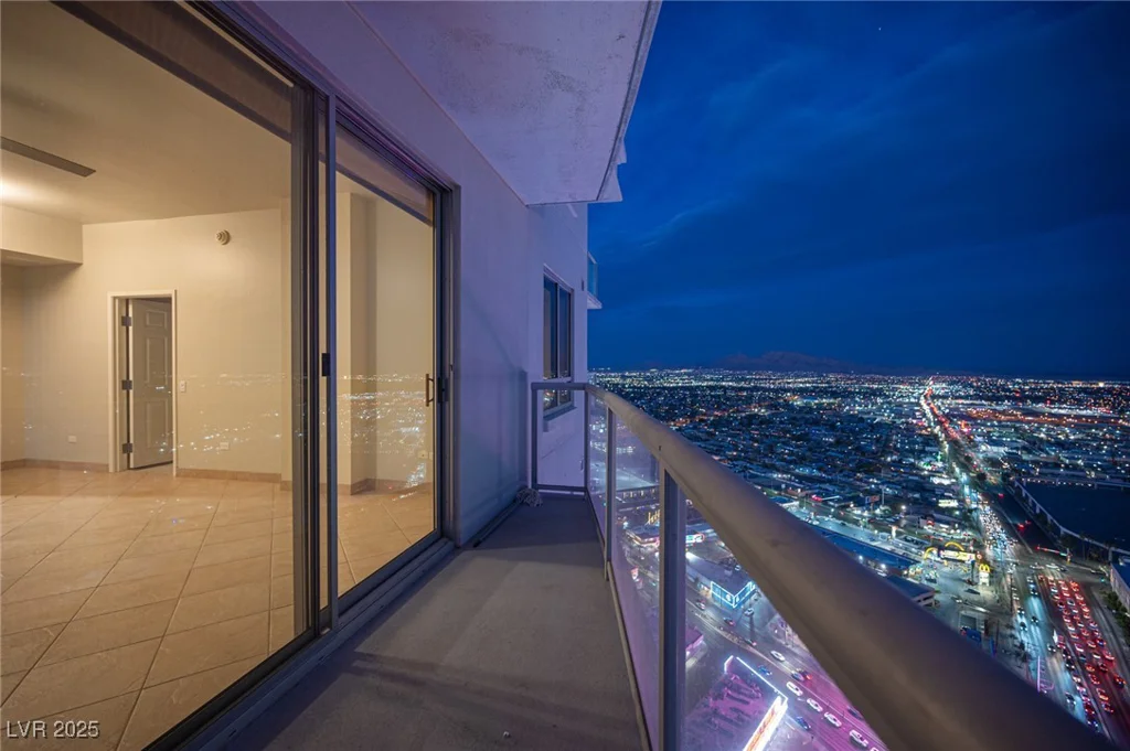 200 Sahara, Las Vegas, NV 89102
