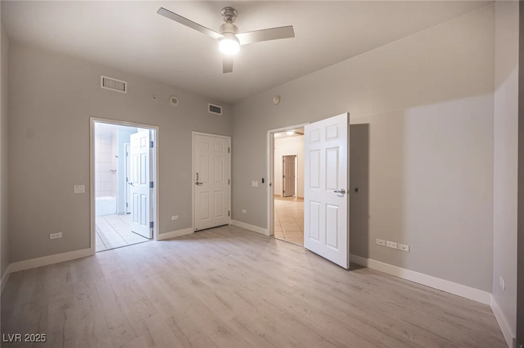 200 Sahara, Las Vegas, NV 89102