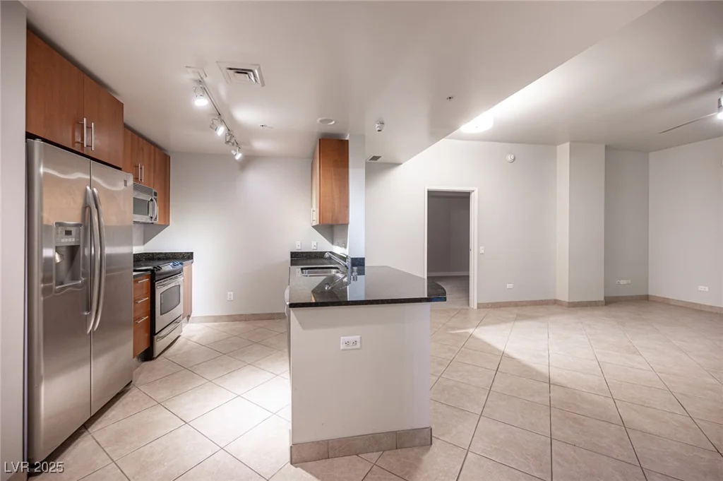 200 Sahara, Las Vegas, NV 89102