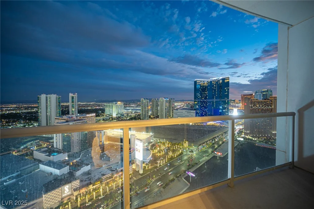 200 Sahara, Las Vegas, NV 89102