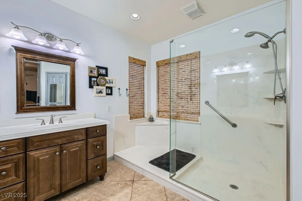 4062 Narada Falls, North Las Vegas, NV 89085