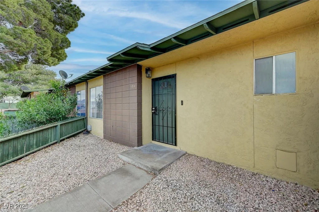 155 Van Wagenen, Henderson, NV 89015