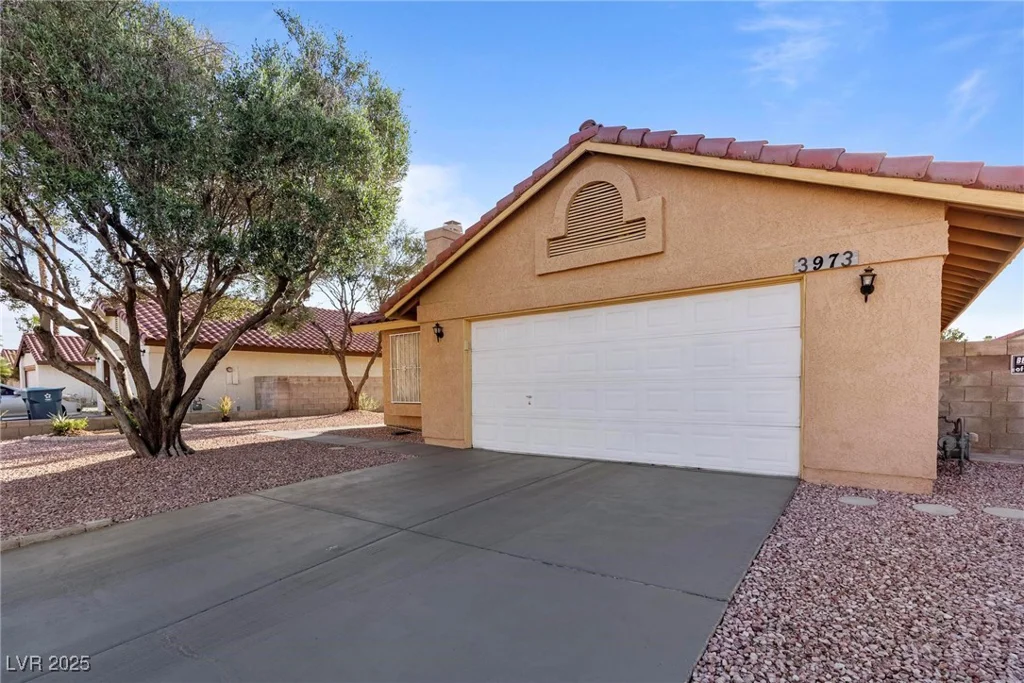 3973 El Camino, Las Vegas, NV 89103