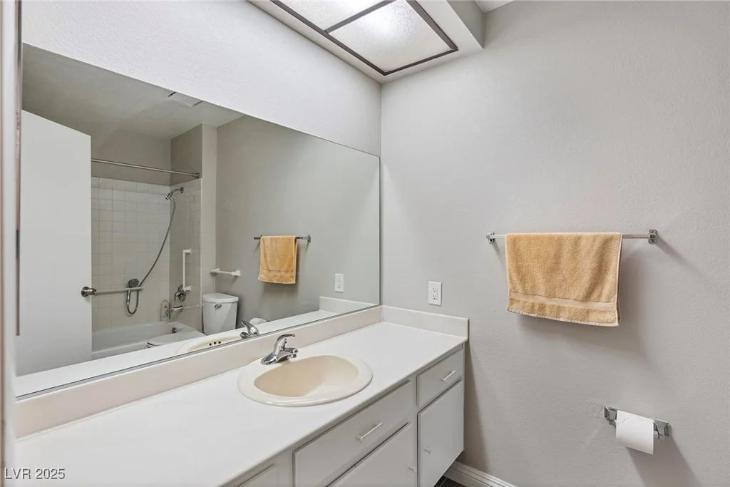 3973 El Camino, Las Vegas, NV 89103