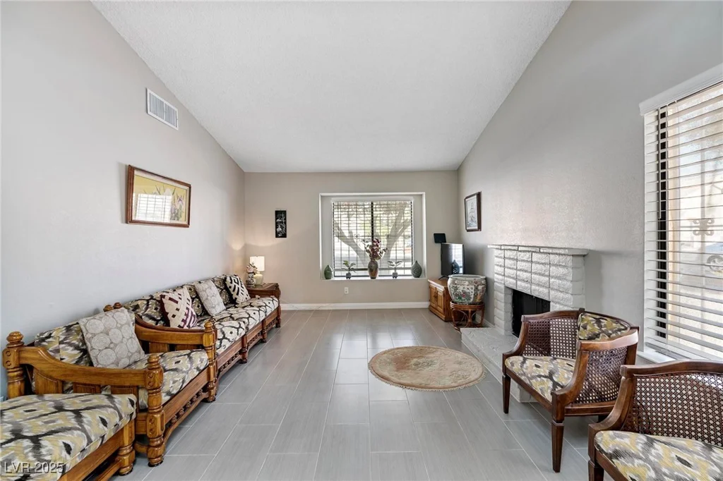 3973 El Camino, Las Vegas, NV 89103