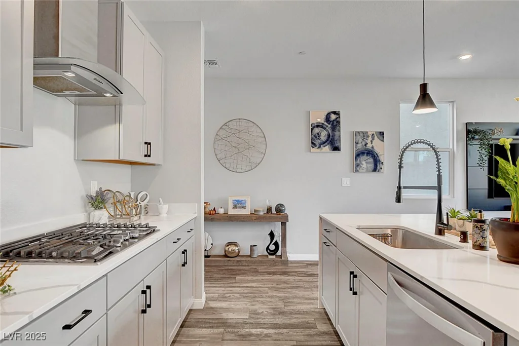 9255 Jade Lagoon, Las Vegas, NV 89178