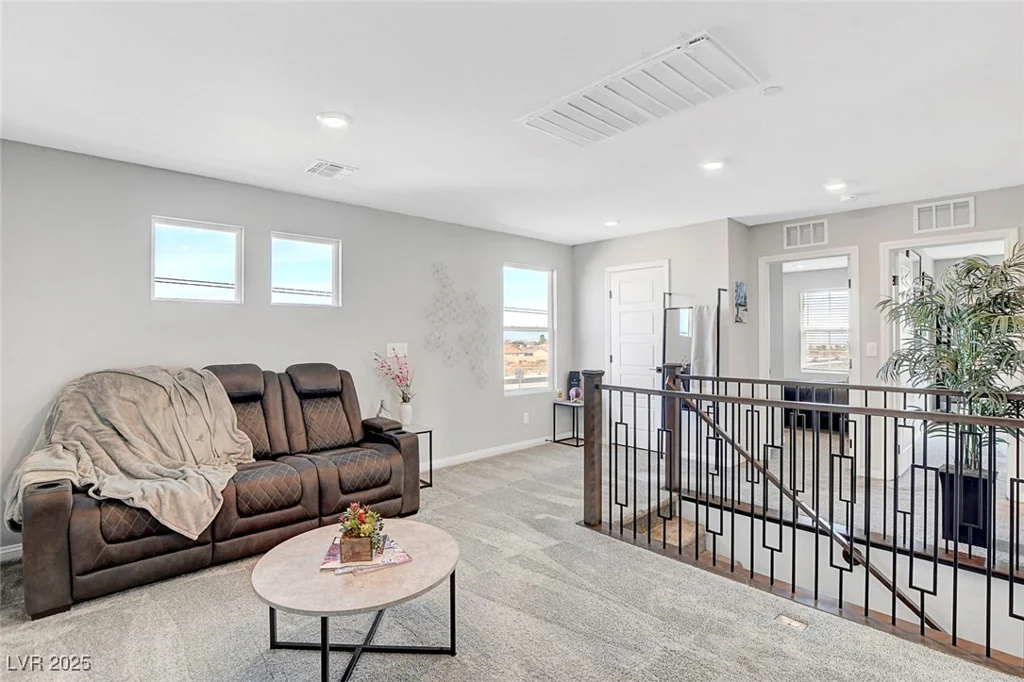 9255 Jade Lagoon, Las Vegas, NV 89178