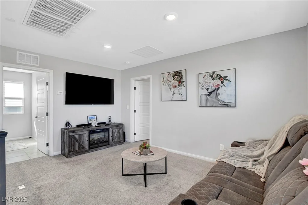 9255 Jade Lagoon, Las Vegas, NV 89178