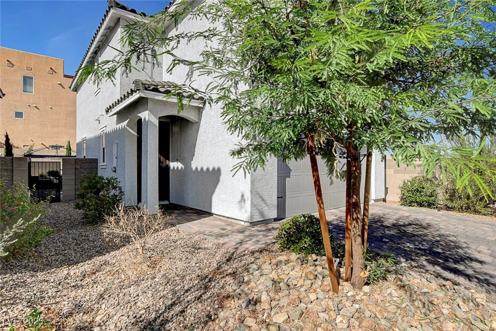 9255 Jade Lagoon, Las Vegas, NV 89178