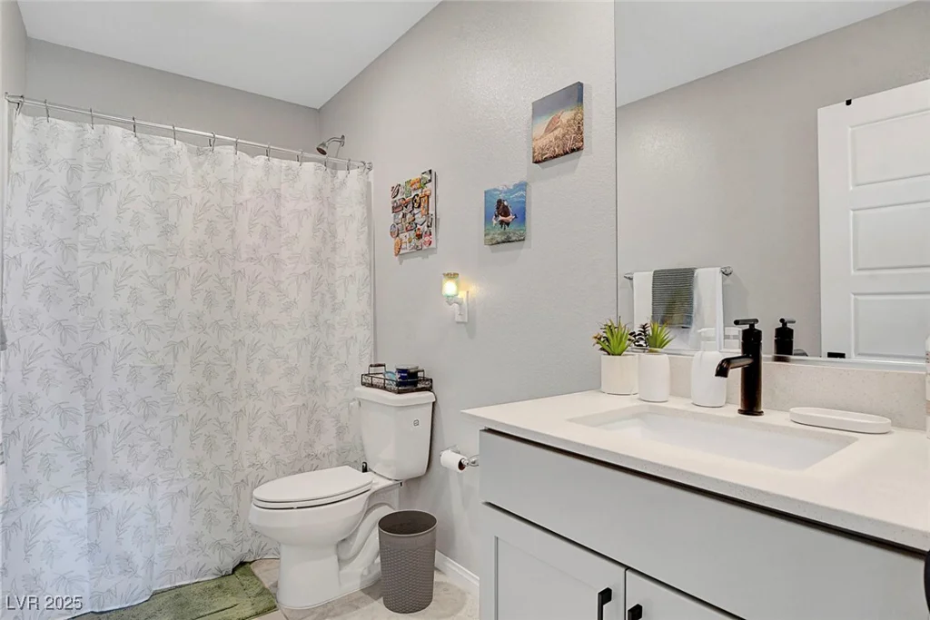 9255 Jade Lagoon, Las Vegas, NV 89178