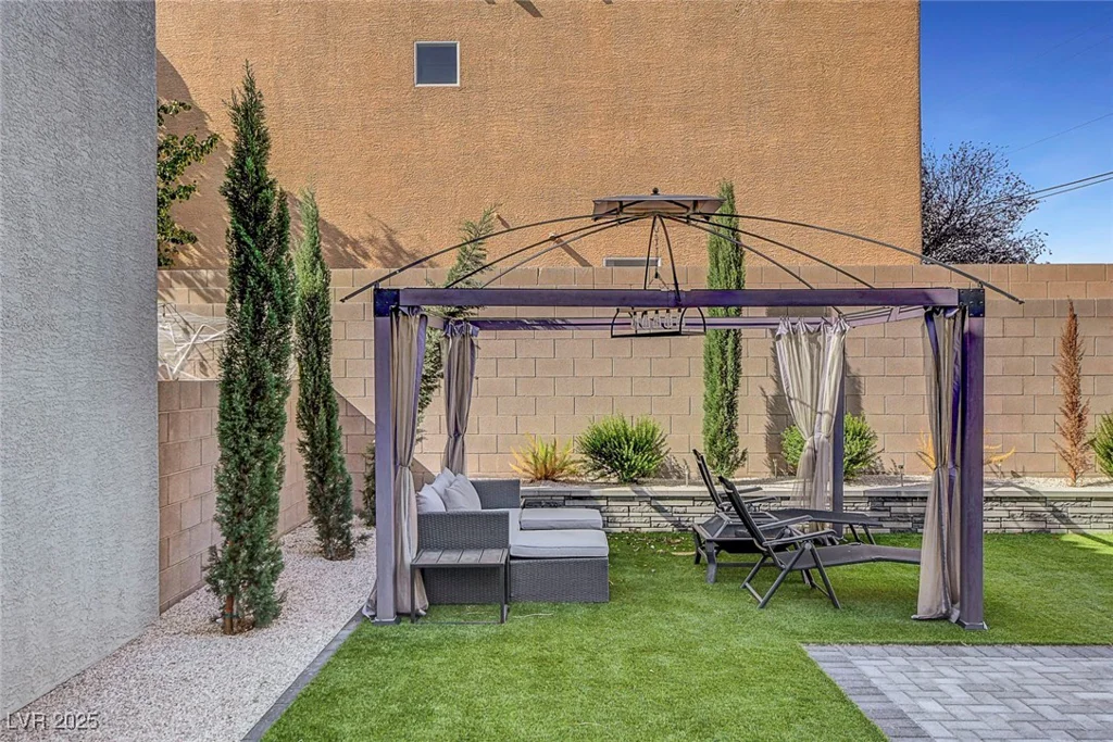 9255 Jade Lagoon, Las Vegas, NV 89178