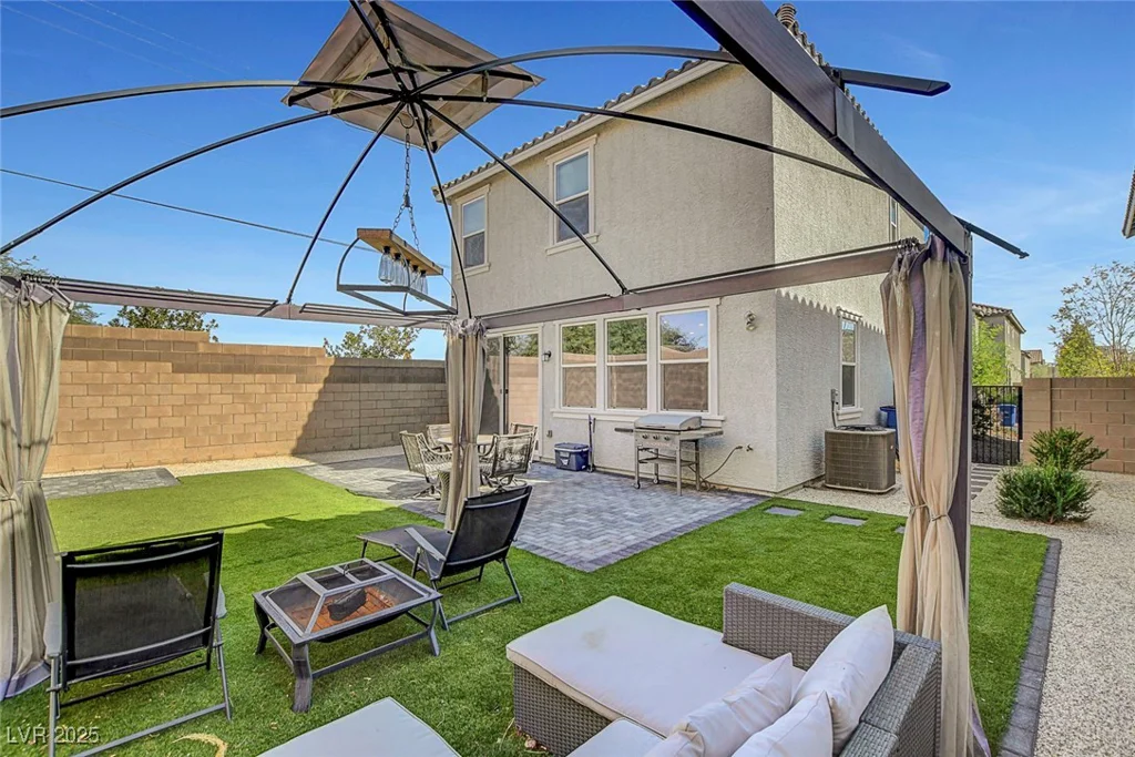 9255 Jade Lagoon, Las Vegas, NV 89178