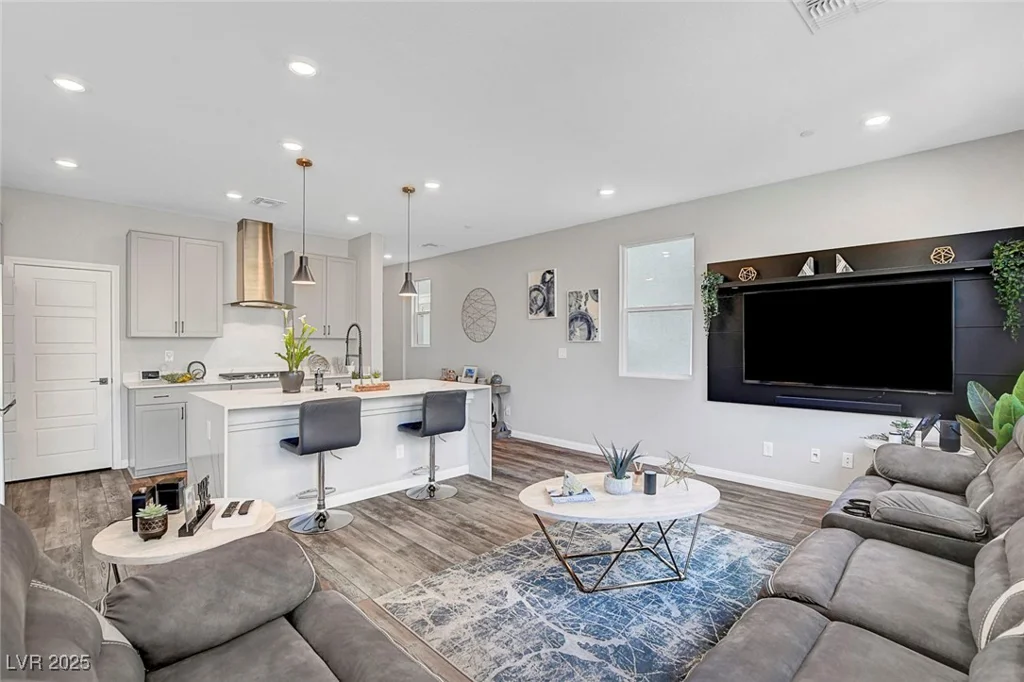 9255 Jade Lagoon, Las Vegas, NV 89178