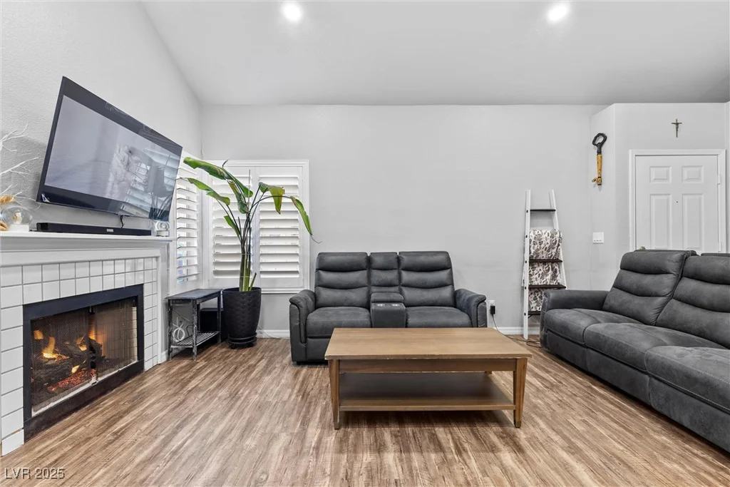 7044 Morales, Las Vegas, NV 89119
