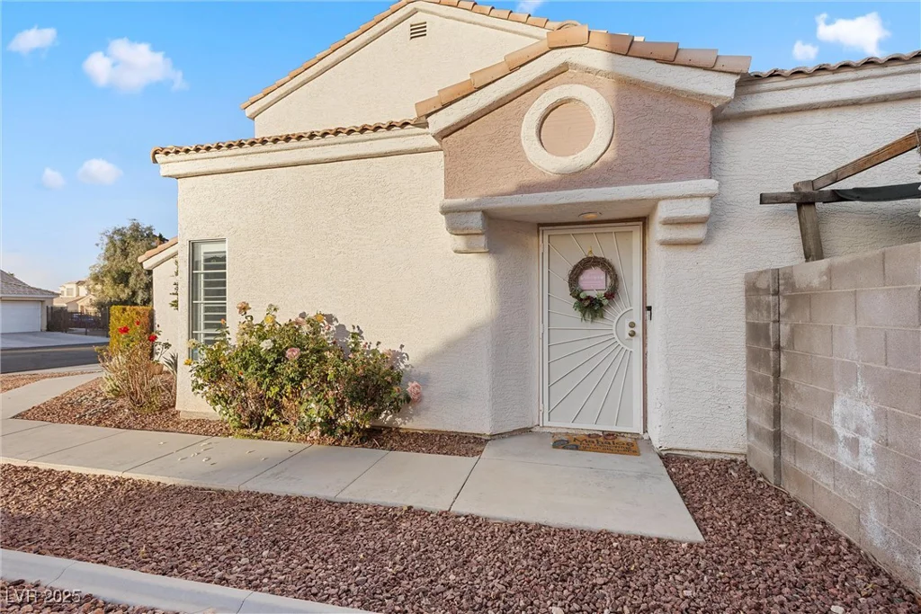 7044 Morales, Las Vegas, NV 89119