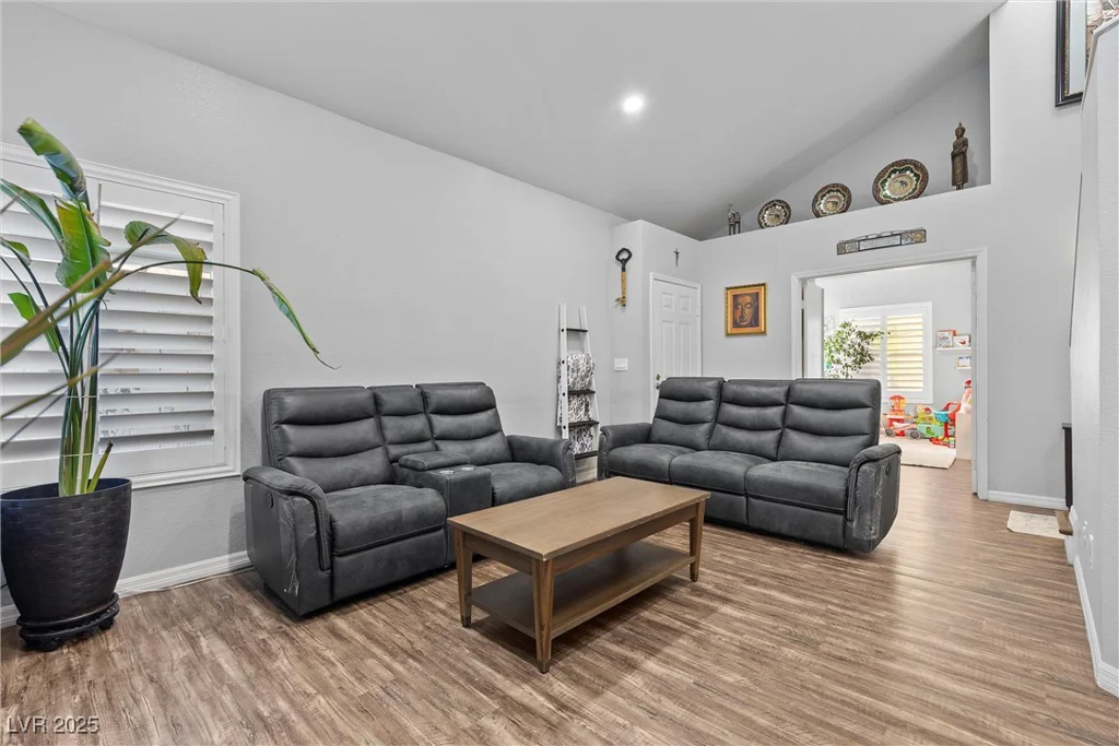 7044 Morales, Las Vegas, NV 89119