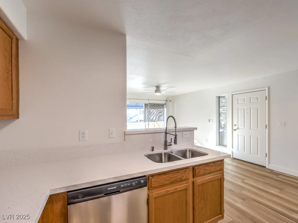 3425 Russell, Las Vegas, NV 89120