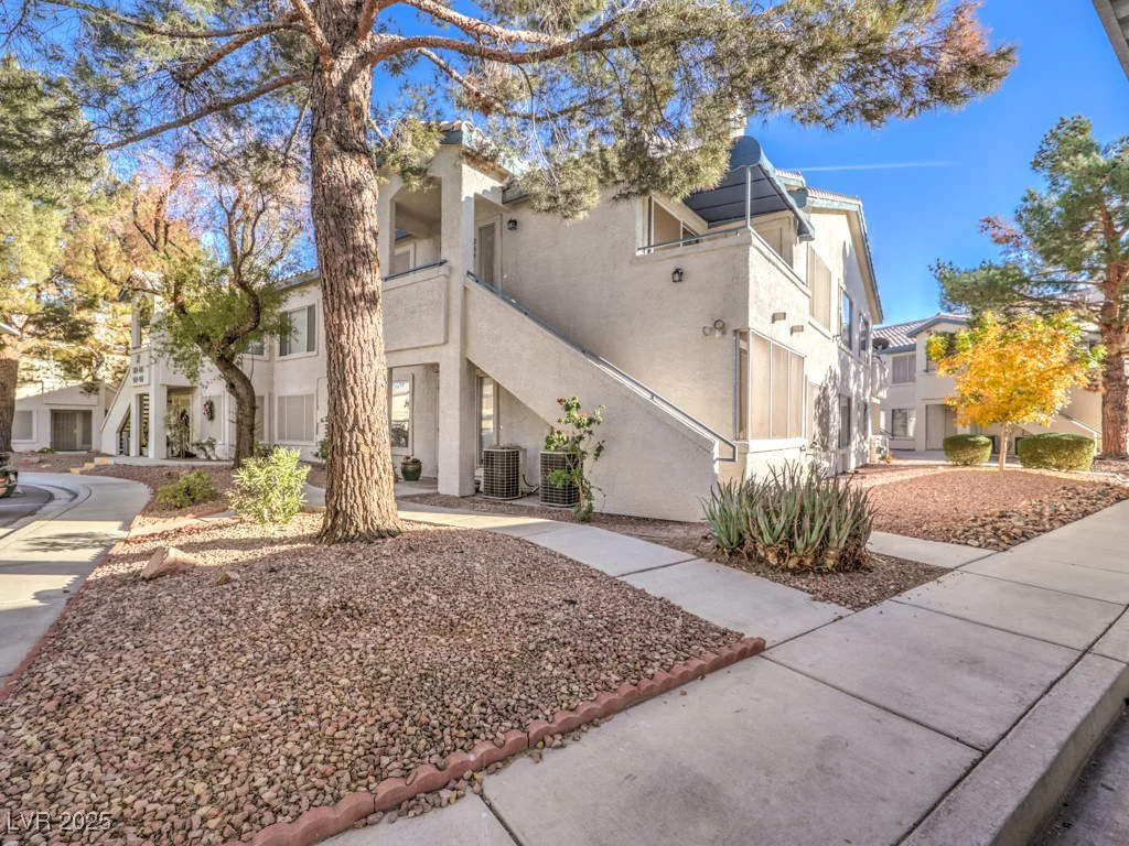 3425 Russell, Las Vegas, NV 89120