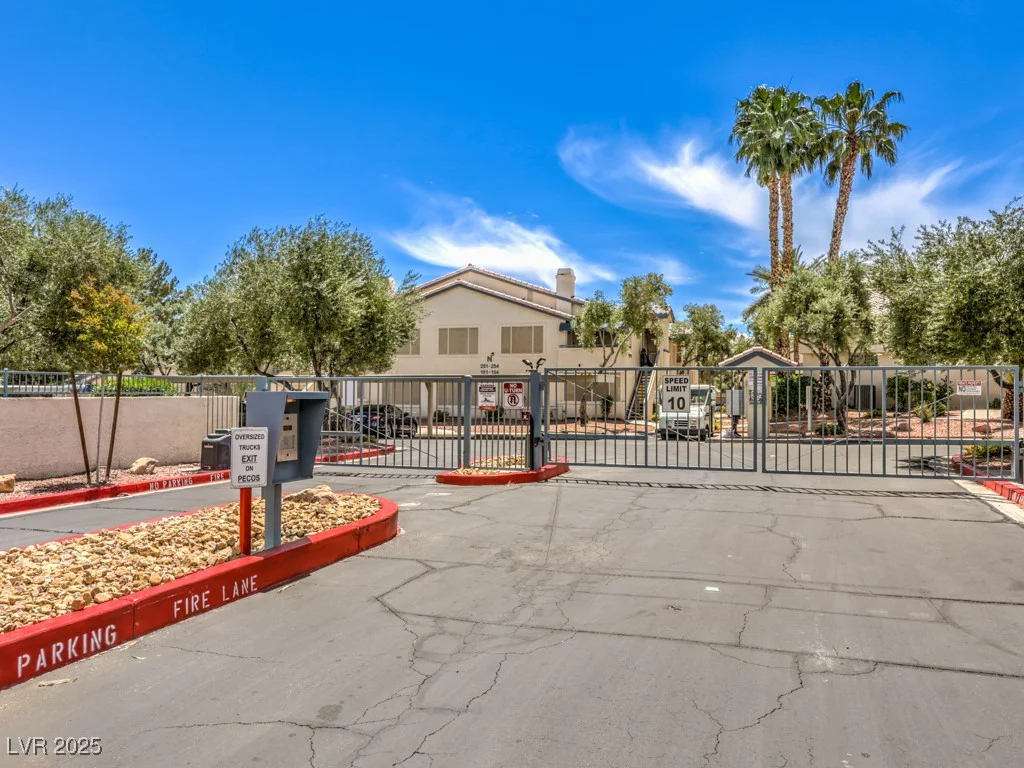 3425 Russell, Las Vegas, NV 89120