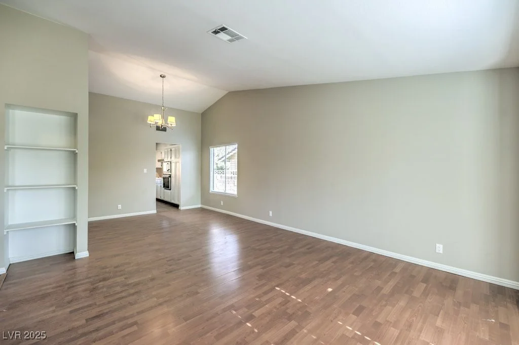 8608 Alfano, Las Vegas, NV 89117