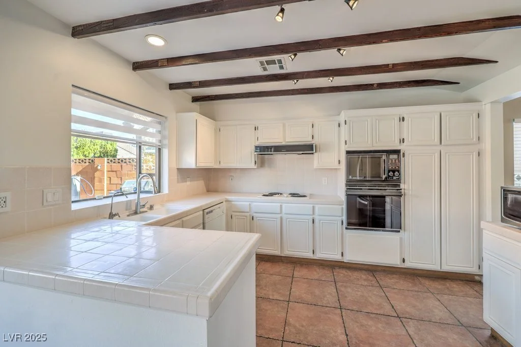 8608 Alfano, Las Vegas, NV 89117