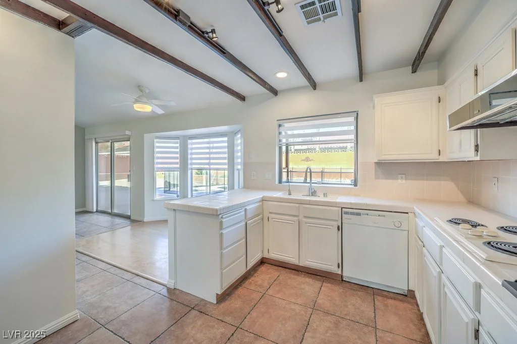 8608 Alfano, Las Vegas, NV 89117