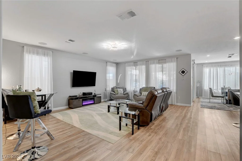 2395 Dalewood, North Las Vegas, NV 89086