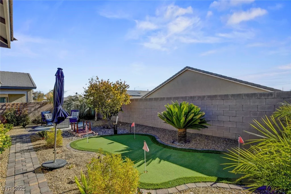 2395 Dalewood, North Las Vegas, NV 89086