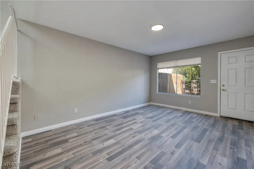 4338 Caliente, Las Vegas, NV 89119