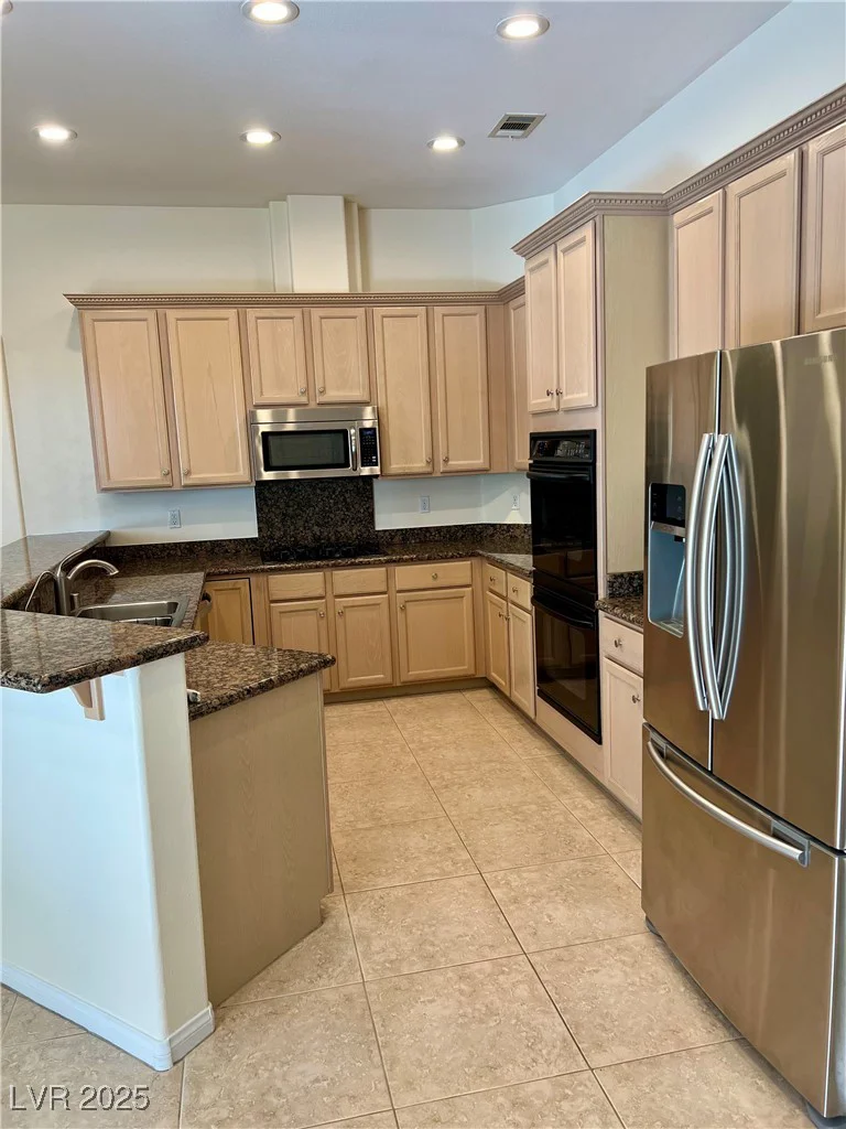 10809 Sleepy River, Las Vegas, NV 89144