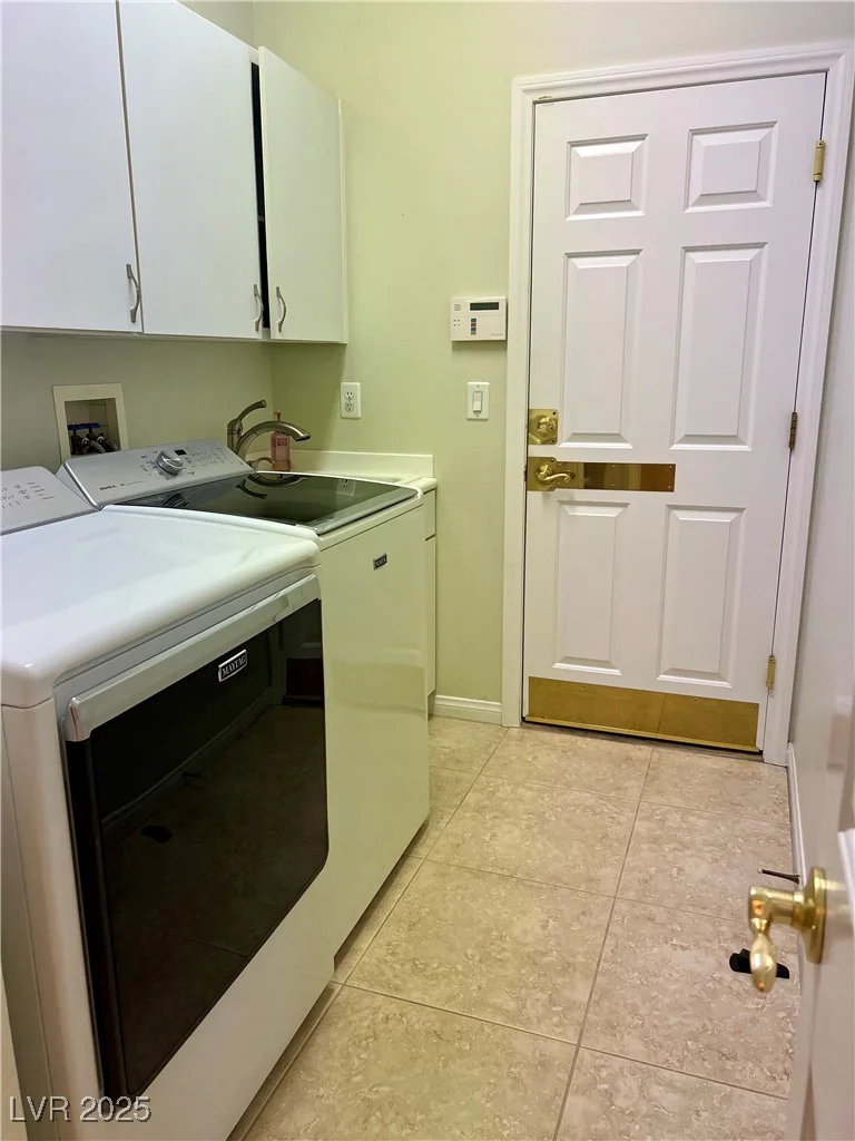 10809 Sleepy River, Las Vegas, NV 89144