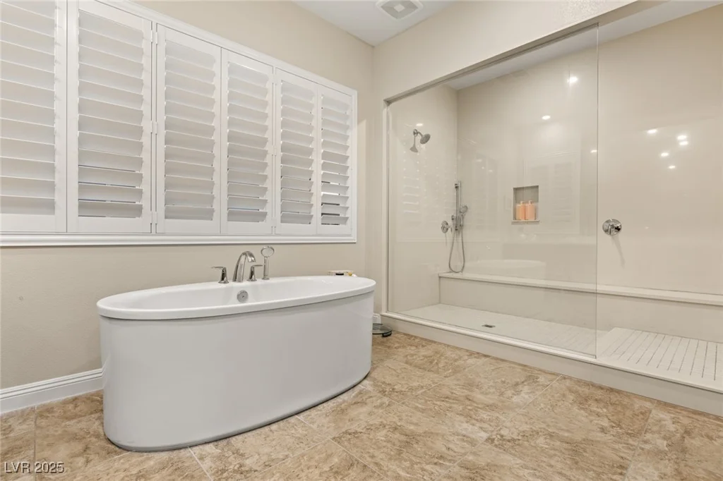 9121 Las Manaitas, Las Vegas, NV 89144