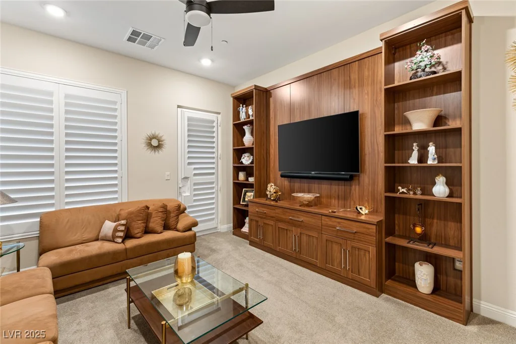 9121 Las Manaitas, Las Vegas, NV 89144