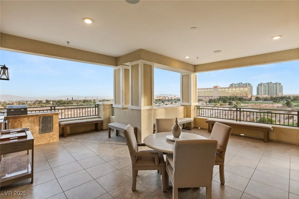 9121 Las Manaitas, Las Vegas, NV 89144