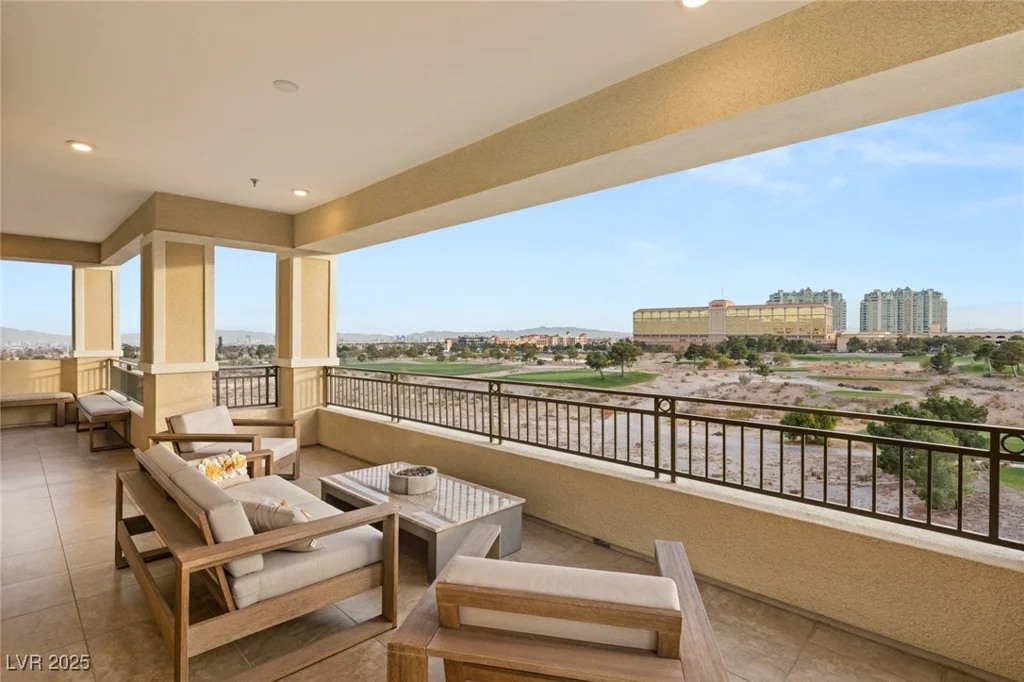 9121 Las Manaitas, Las Vegas, NV 89144