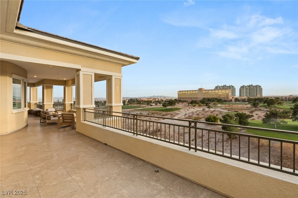9121 Las Manaitas, Las Vegas, NV 89144