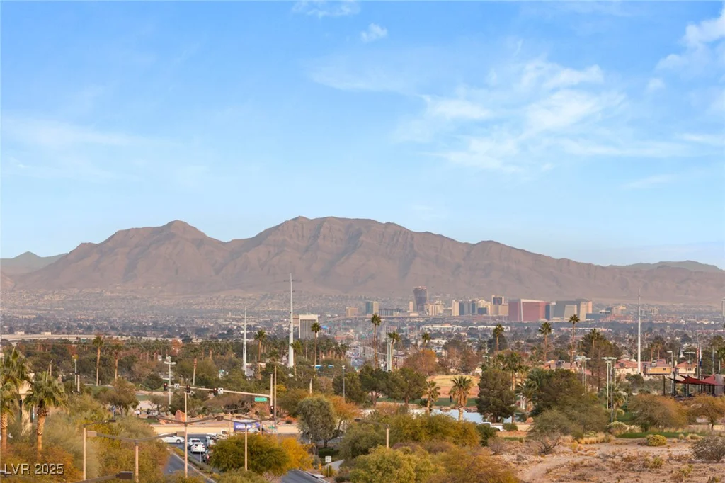 9121 Las Manaitas, Las Vegas, NV 89144