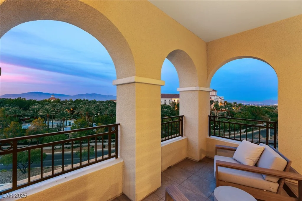 9121 Las Manaitas, Las Vegas, NV 89144
